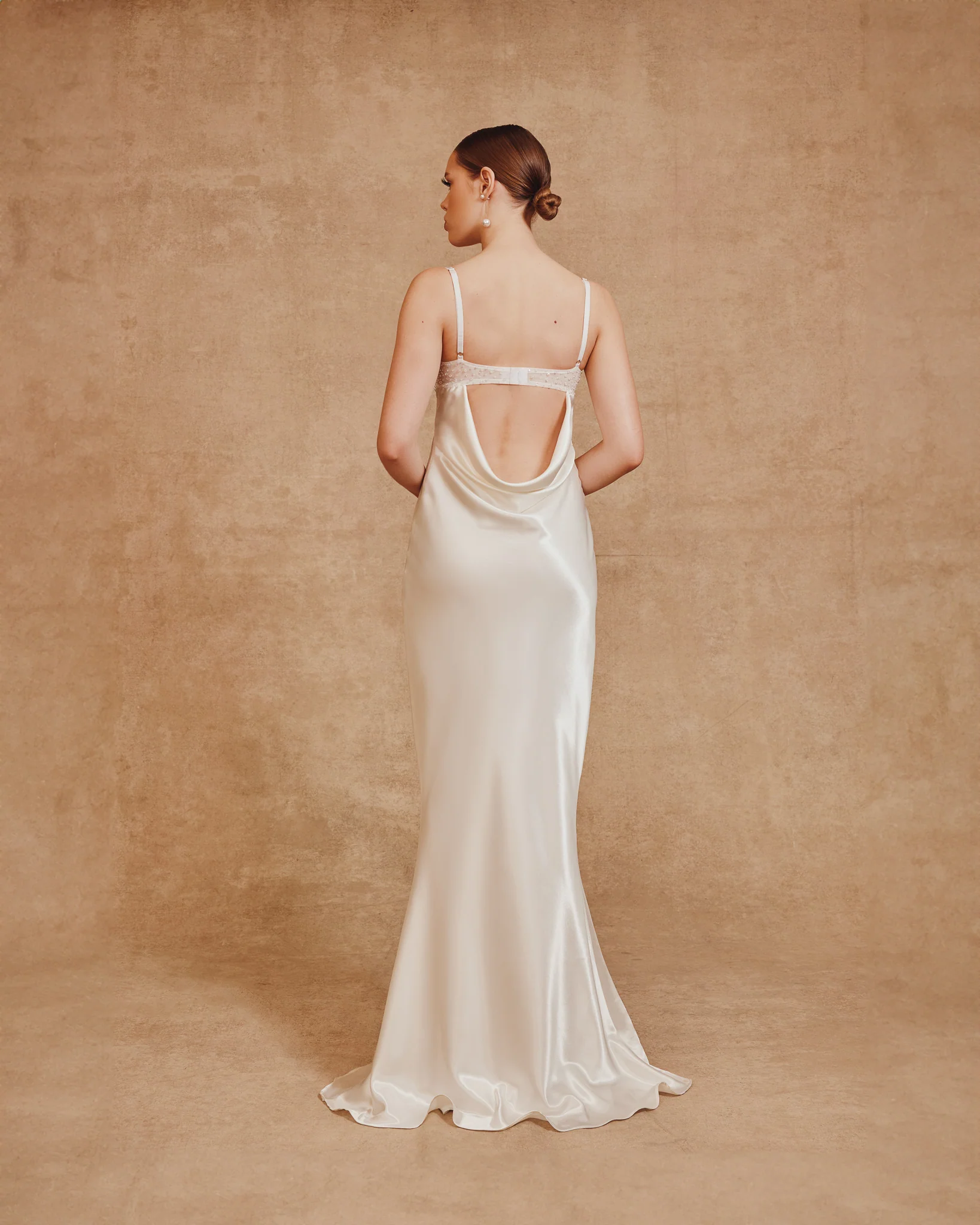 Look 10 - Image 2